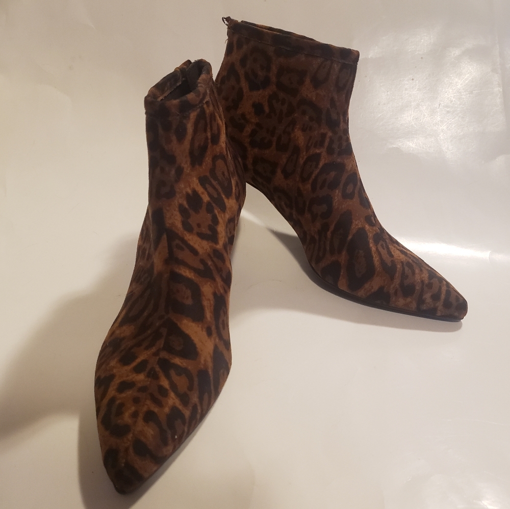 IMPO Suede Cheetah Print Booties Size 6.5 Womans - From DSW - NEW